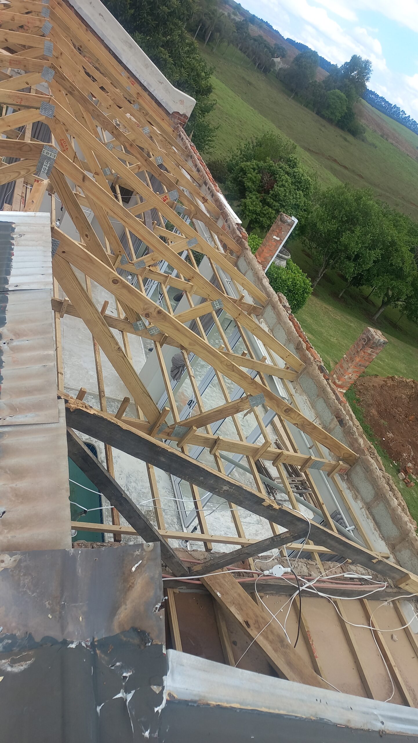 Truss Installation 1